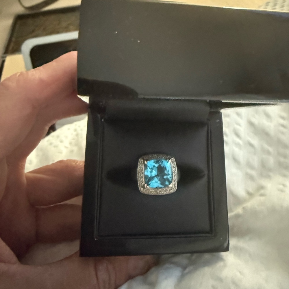 6.8 carat Blue Topaz 52 Diamonds in 14Kt White Gold Cocktail Ring Sz 6.5